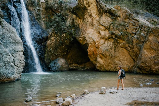 backpacker filtering water