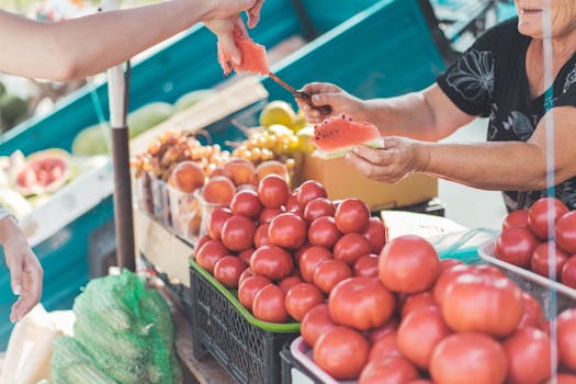 local food sources at a farmers market